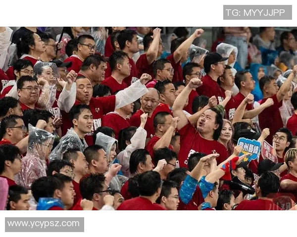 足球明星重返非洲赛场展现风采引发球迷热潮的精彩视频 足球明星重返非洲赛场展现风采引发球迷热潮的精彩视频